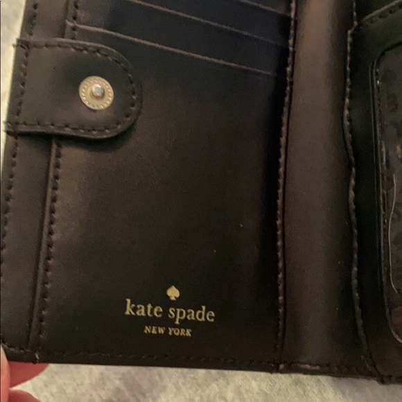 KATE SPADE BLACK LEATHER WALLET - Picture 7 of 8